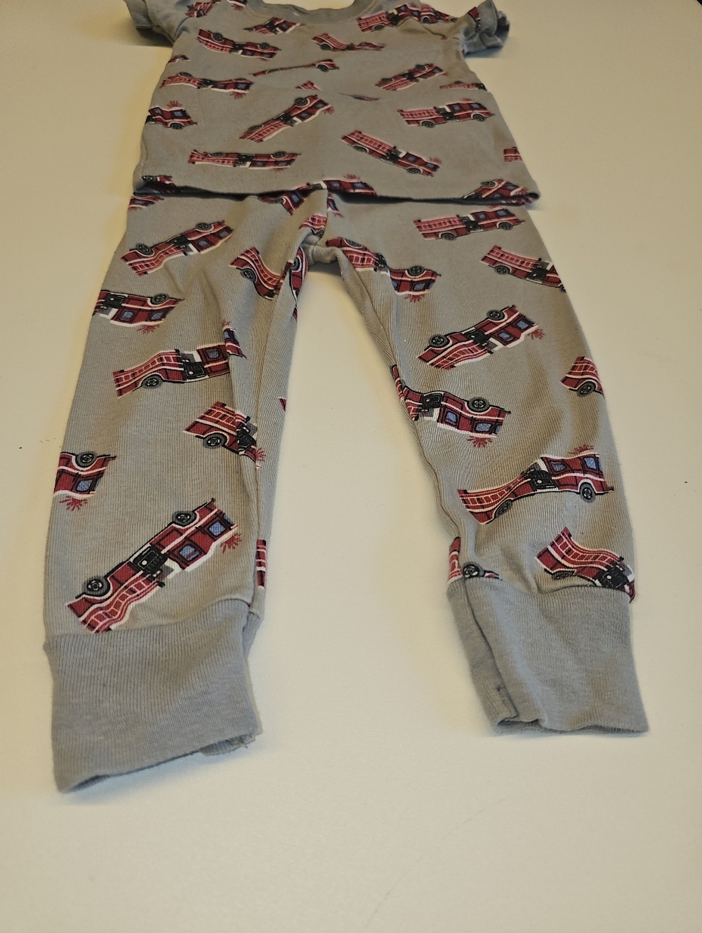EUC | 18-24M | Old Navy Fire Truck Pajama Set - Picture 4 of 4
